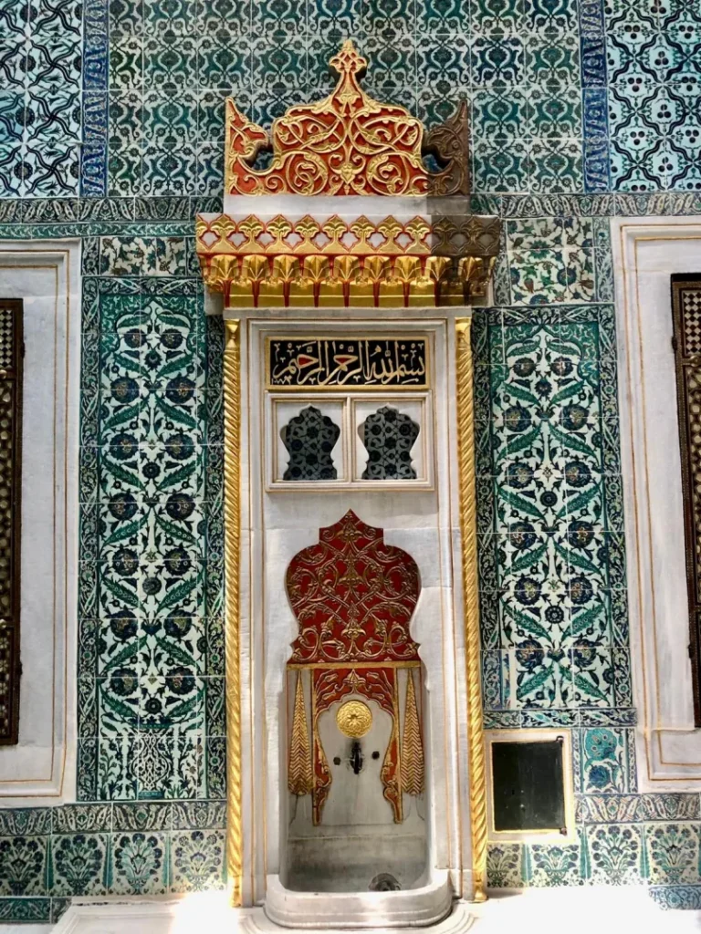 Harem Topkapi: viaggio nel cuore del Palazzo del Sultano 14 harem topkapi - interno dettaglio 5