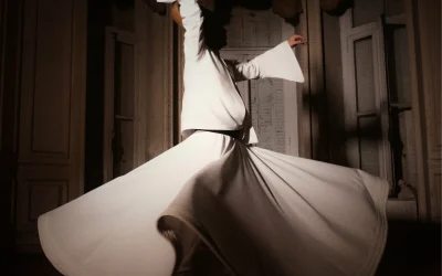 Dervisci Danzanti: Il Viaggio Mistico tra Danza, Estasi e Spirito