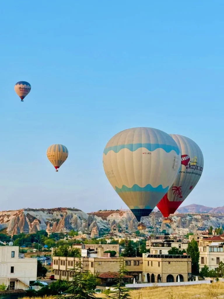 Giro in mongolfiera in Cappadocia: come funziona, prezzi, sicurezza e Festival delle Mongolfiere 8 giro-in-mongolfiera-cappadocia 6