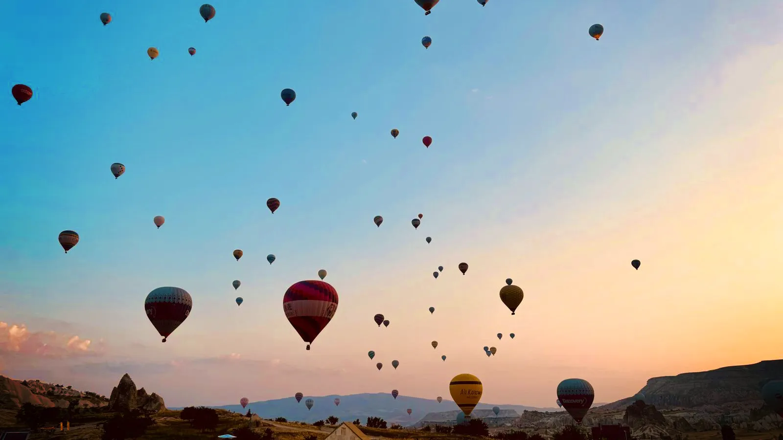 Giro in mongolfiera in Cappadocia: come funziona, prezzi, sicurezza e Festival delle Mongolfiere 1 giro-in-mongolfiera-cappadocia-festival 3
