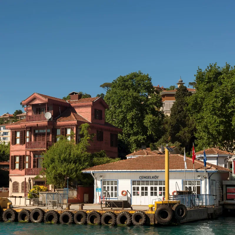 Gli Yalı del Bosforo: Dove il Legno Incontra l'Acqua 3 yali Bosforo vista mare